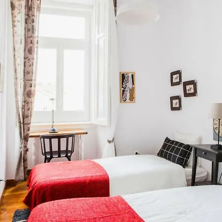 Spacious And Elegant Family - Bp1 Apartment